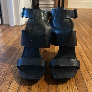 United Nude black cut out heels - Women’s 36